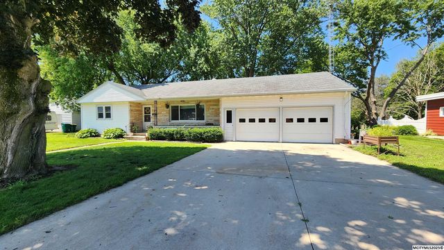 606 N  Iowa Ave, Nora Springs, IA 50458