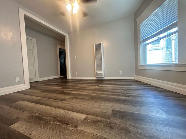 518 28th St #B, Oakland, CA 94609