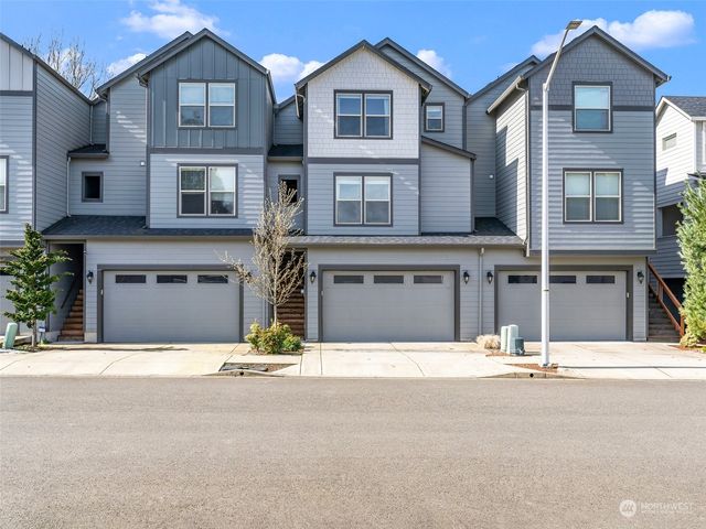 127 Loganberry Court, Woodland, WA 98674