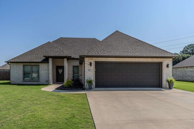 1011 S  59th St, Paragould, AR 72450