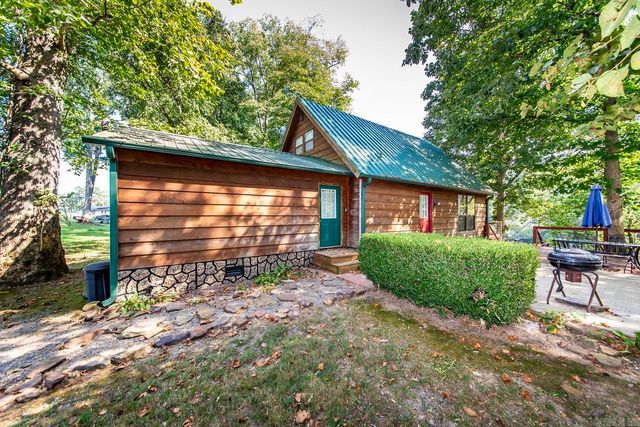 77 Trout Valley Rd, Wilburn, AR 72179