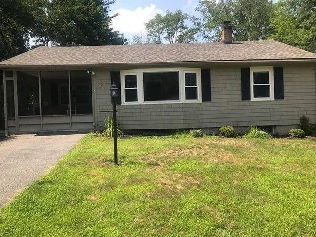 2 Lockwood Rd, Wilmington, MA 01887