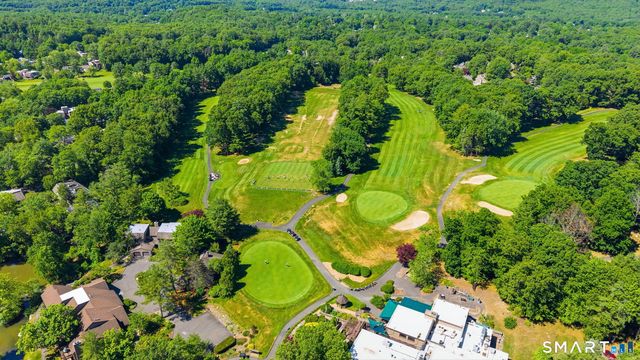 11 Willow Lane #11, Avon, CT 06001