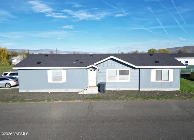 2802 S  5th Ave #15, Yakima, WA 98903