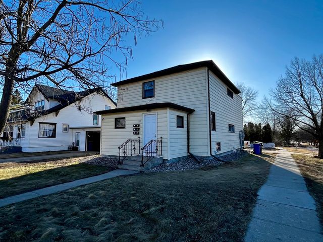 929 6th Ave, Brookings, SD 57006