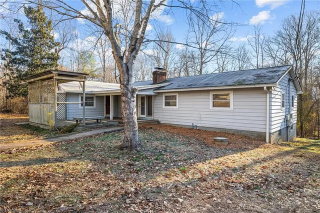 5984 Beckner St, Winston Salem, NC 27103