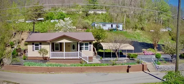 406 Nosben Frk, Turkey Creek, KY 41514