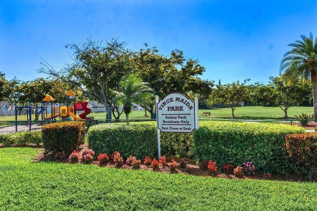 22738 Pickerel Cir, Boca Raton, FL 33428