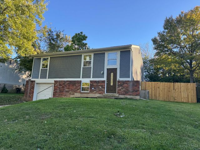 1863 W  Kemper Rd, Cincinnati, OH 45240