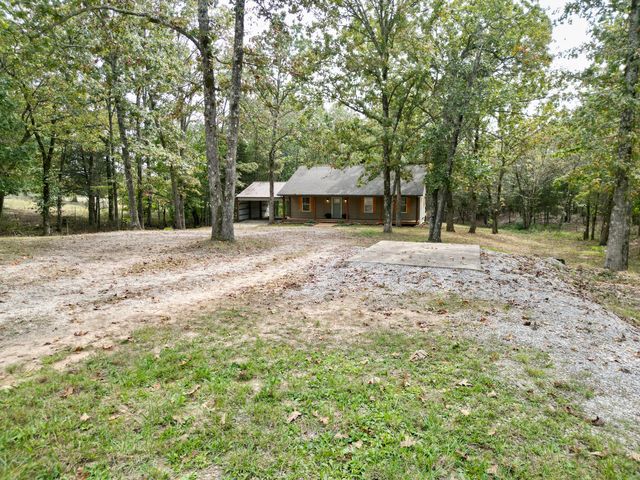 7652 County Road 1240, West Plains, MO 65775
