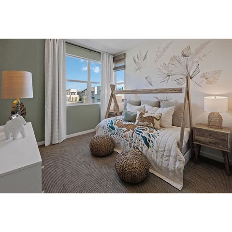 4810 Swallowtail Ln, Fontana, CA 92336