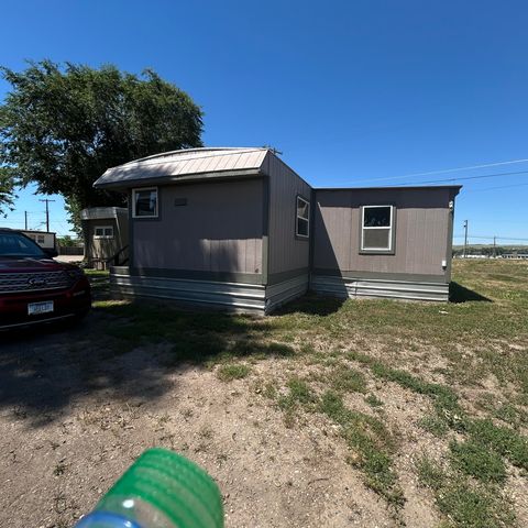 1945 2nd St N #5, Havre, MT 59501