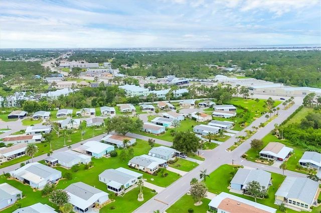 711 Tangerine Woods Blvd, Englewood, FL 34223