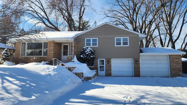 3933 Douglas Dr N, Crystal, MN 55422