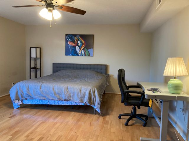 598 Hamilton Ave #1, Menlo Park, CA 94025