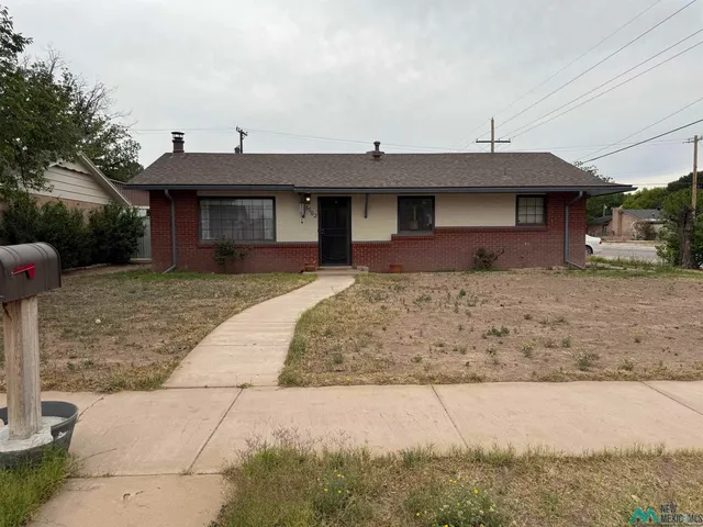 1502 S  21st St, Artesia, NM 88210