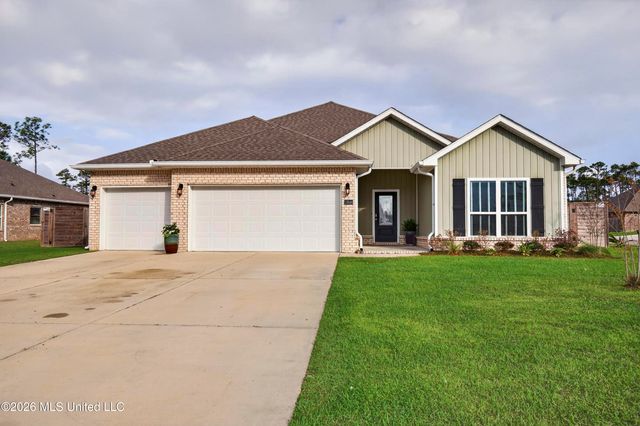 11648 Talla Dr, Ocean Springs, MS 39564