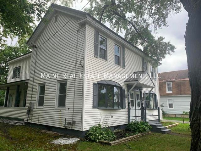 34 6th St   #1, Old Town, ME 04468