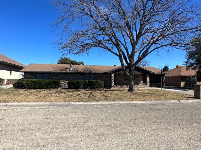 126 Deerwood Dr, Sonora, TX 76950