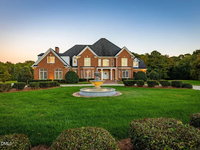 6001 Atkins Farm Ct, Raleigh, NC 27606