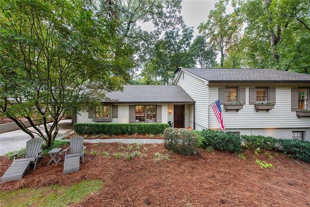 425 Forest Valley Rd, Sandy Springs, GA 30342