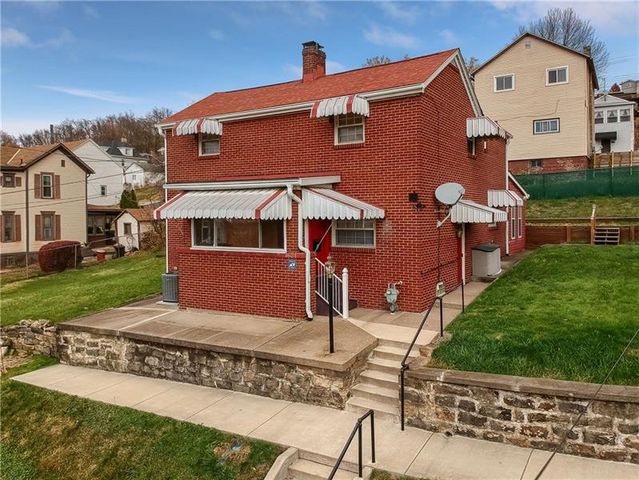 1621 4th Ave, Freedom, PA 15042