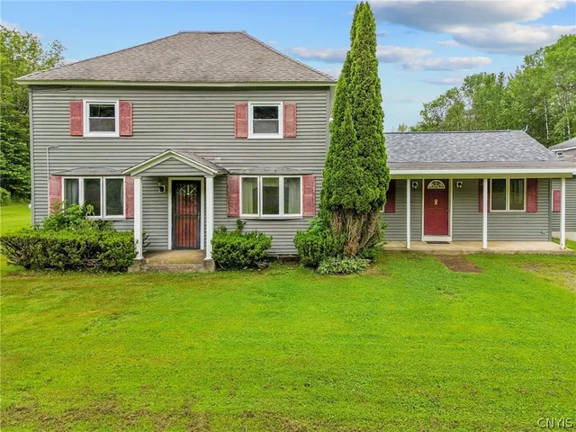 42 Grafton Square Rd, Parish, NY 13131