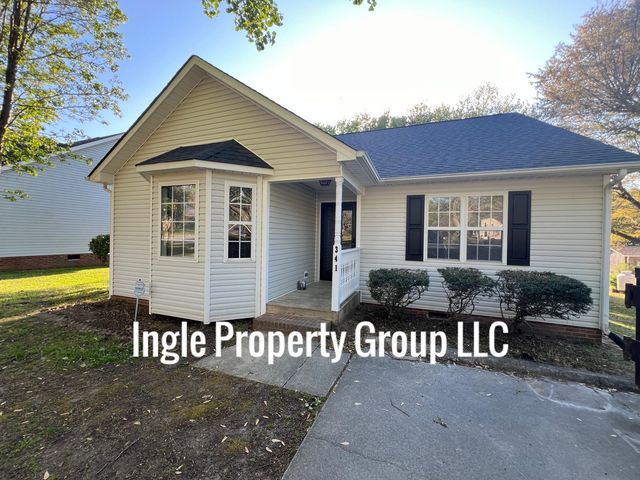 341 N  Hickory St, Angier, NC 27501