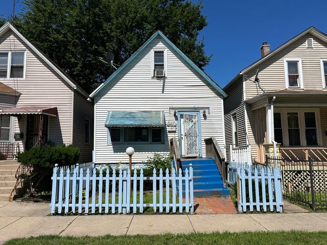 11568 S  Lafayette Ave, Chicago, IL 60628