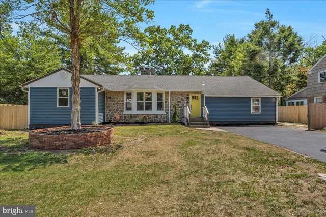 3 Morningside Dr, Millville, NJ 08332