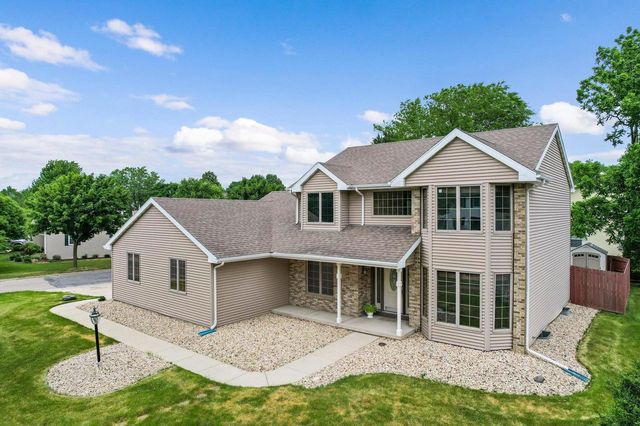 213 North High Point Road, Madison, WI 53717