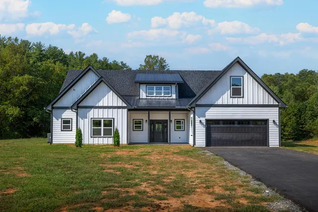 287 Cold Springs Rd, Ellijay, GA 30540