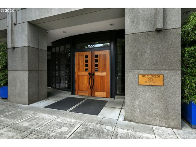 333 NW 9th Ave #706, Portland, OR 97209