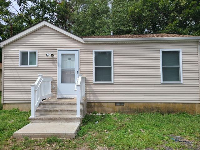28 Water St #D, Englishtown, NJ 07726
