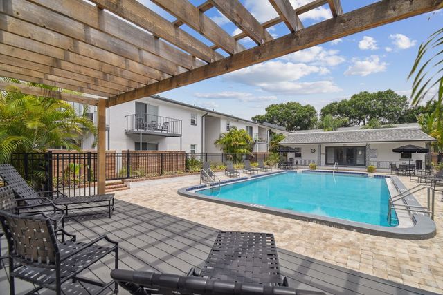 2401 W  Morrison Ave #113, Tampa, FL 33629
