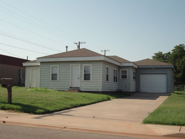 715 W  Huber Ave, Weatherford, OK 73096