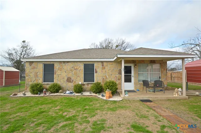 507 N  6th St, Lometa, TX 76853
