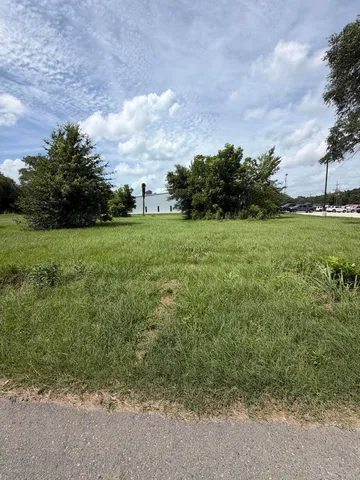 N  4th St, Leesville, LA 71446