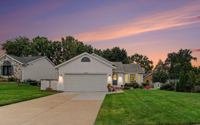 1541 Wakely St NE, Grand Rapids, MI 49505