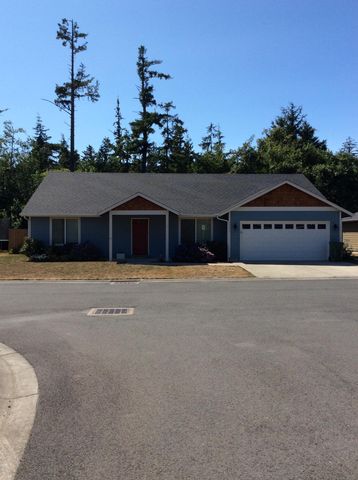 1701 Eastwind Ter, Hammond, OR 97121