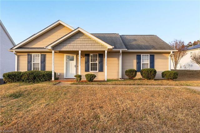 3565 Cortland Dr, Winston Salem, NC 27105