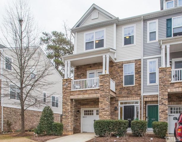 8024 Sycamore Hill Ln, Raleigh, NC 27612