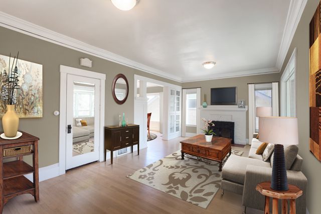 334 NE 51st St, Seattle, WA 98105