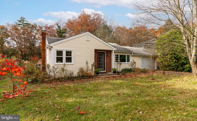 14 Penny Ln, State College, PA 16803
