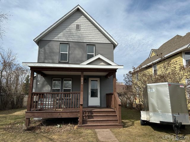 104 Sterling St, Negaunee, MI 49866