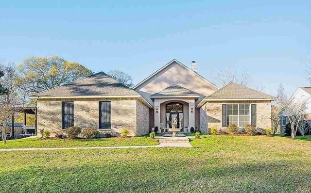 15823 Paint Ave, Greenwell Springs, LA 70739