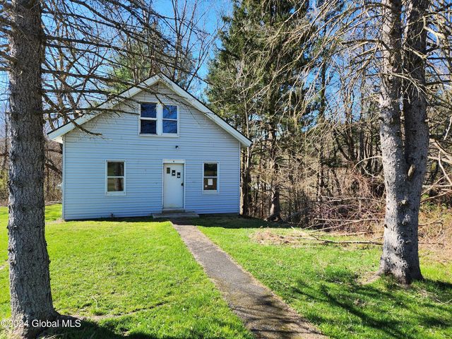 18 Old Mill Street, East Chatham, NY 12060