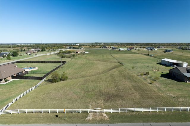 4551 FM 455, Sanger, TX 76266