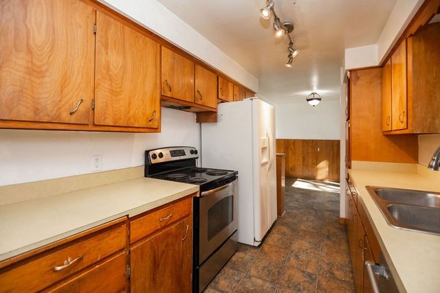 402 Tedmon Dr, Fort Collins, CO 80521