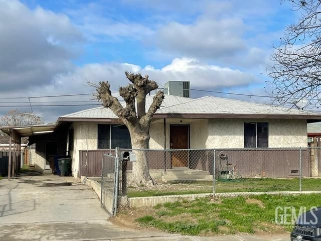 236 Tyree Toliver St, Bakersfield, CA 93307